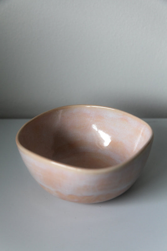 pinky square bowl